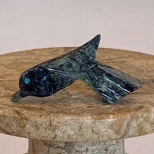 Zuni Carved Bird Fetish Bead Drilled Stone Native American Animal Carving .9”